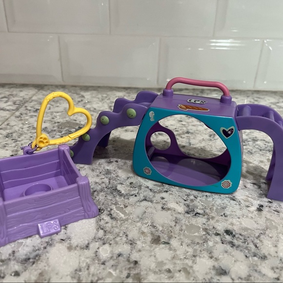 Littlest Pet Shop | Playground Lot - Picture 4 of 6